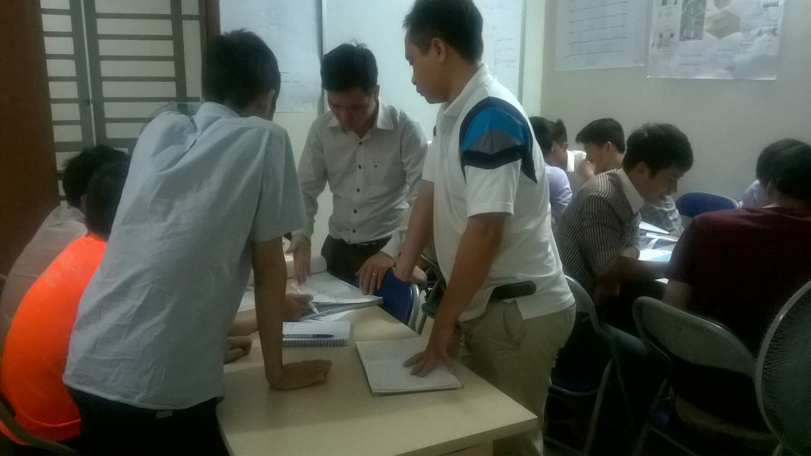 Chia nhóm thực hành đo bóc