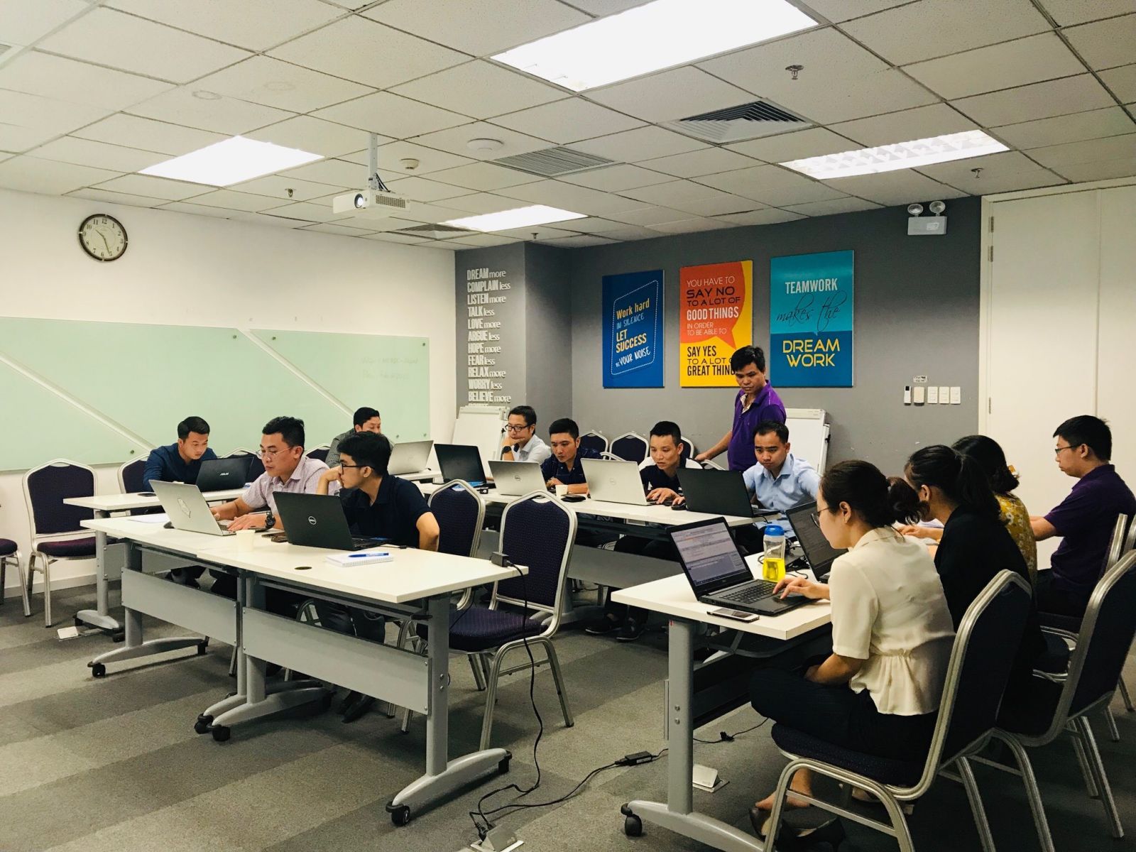 Hướng dẫn thực hành dự toán tại CMC Hà Nội